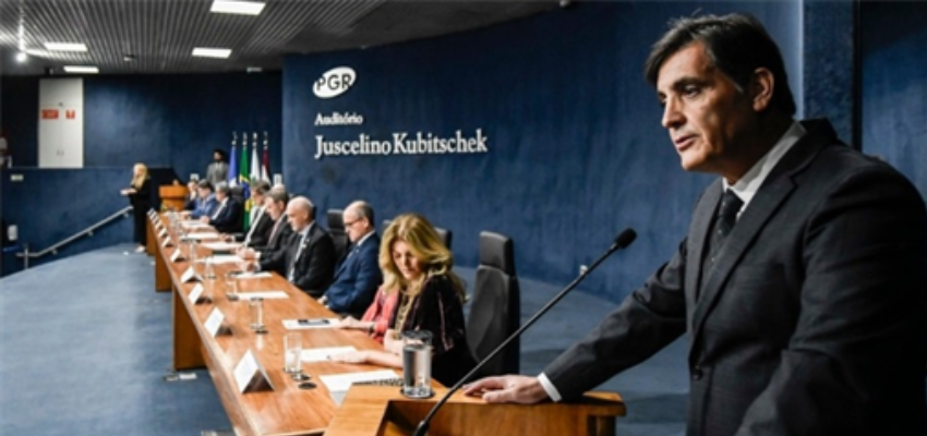 Na posse, procurador-geral do Trabalho alerta para riscos da pejotização