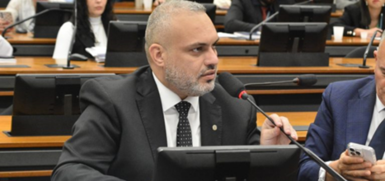 Marcos Tavares assume presidência da Comissão de Trabalho da Câmara