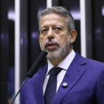 Câmara aprova projeto que isenta do IR para quem ganha até R$ 5 mil