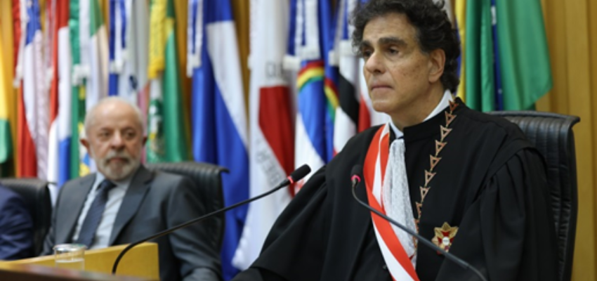Não existe conflito com o Supremo, afirma novo presidente do TST