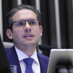 Motta diz que há vontade política de aprovar o fim da escala 6x1